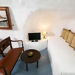 شقة فندقية Alexander's أويا