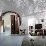 Alexander's Apartmanhotel 4*