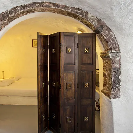 Alexander's 4* Oia (Santorini)