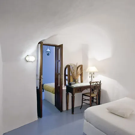 Alexander's Oia (Santorini)