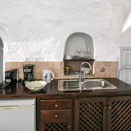 Aparthotel Alexander's 4*