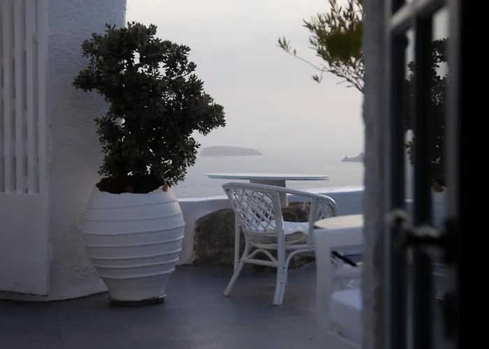 Alexander's Aparthotel Oia