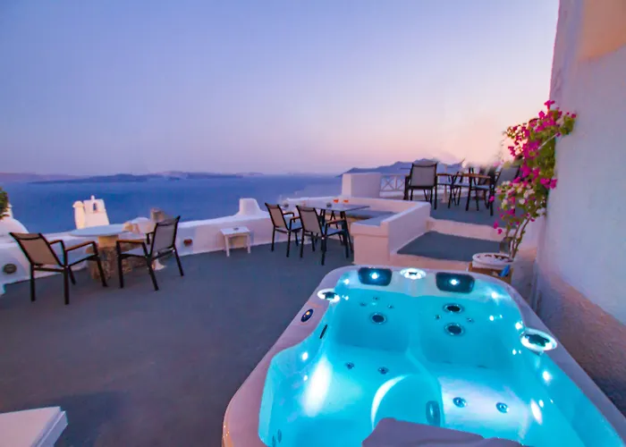Alexander's 4* Oia (Santorini)