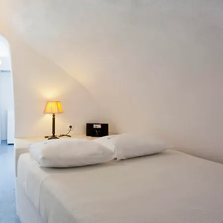 Alexander's 4* Oia (Santorini)