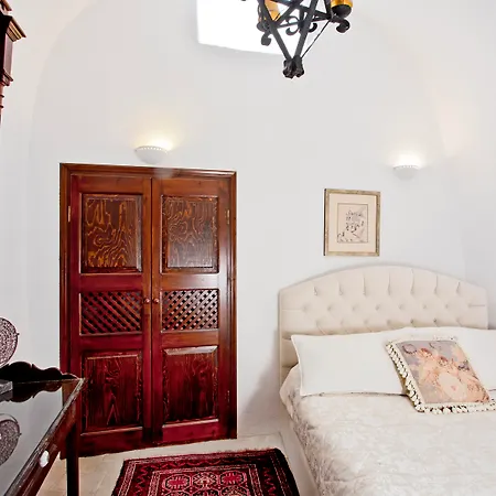 Aparthotel Alexander's 4*