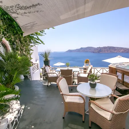 Aparthotel Alexander's 4*