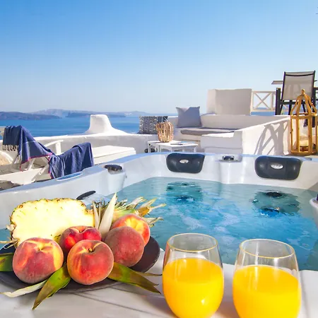 Alexander's Aparthotel 4*