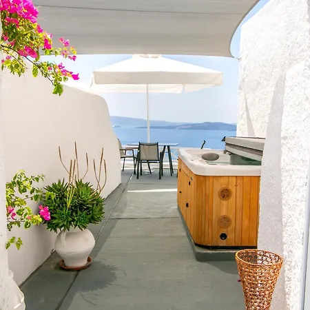 Alexander's 4* Oia (Santorini)