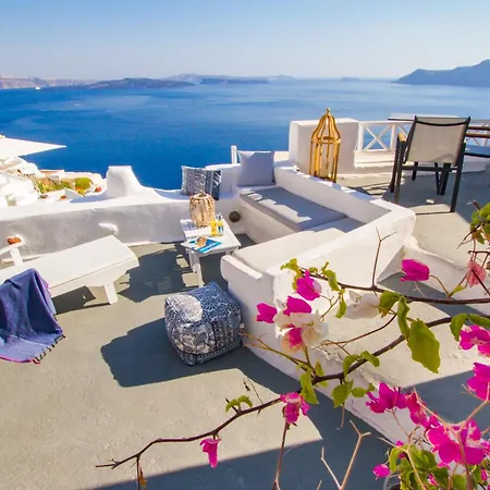 Alexander's Oia (Santorini)