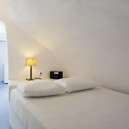 Alexander's מלון דירות 4*