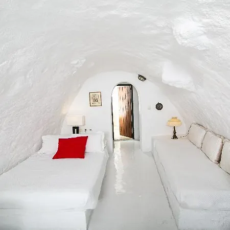 Alexander's Oia (Santorini)