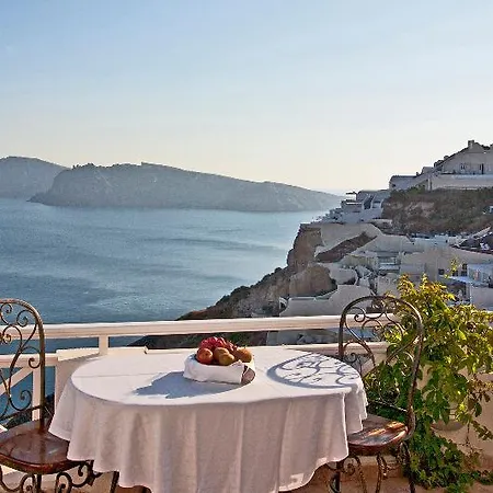 Aparthotel Alexander's 4*