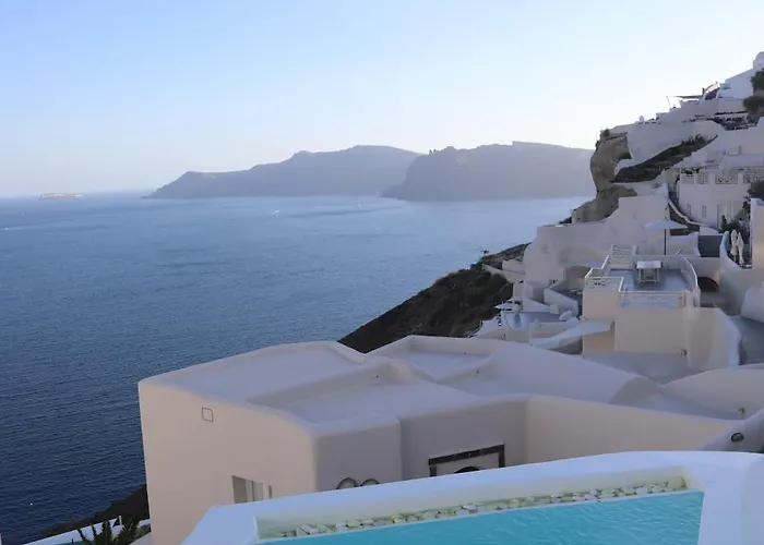 Alexander's Oia (Santorini)