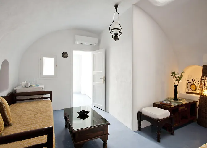 Alexander's Aparthotel Oia (Santorini)